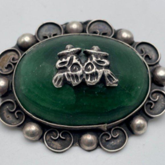 Sterling Silver Plated Round Green Stone Double Sombrero Men's Jewelry Piece - Picture 1 of 6